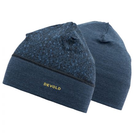 Devold Kvitegga Merino 230 Beanie kifordítható gyapjú sapka